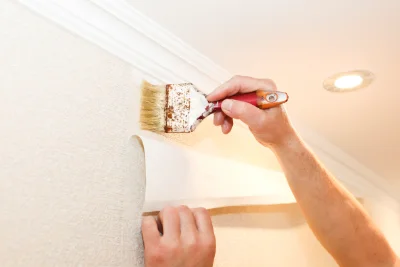 Pose de papier peint à Meucon — revêtements muraux et toiles de verre